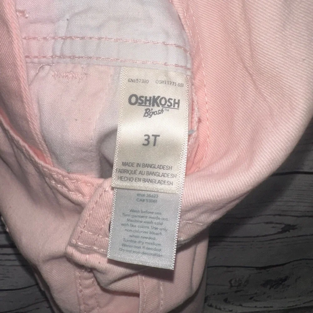 Oshkosh B’Gosh Girls Pink Shortalls Size 3T